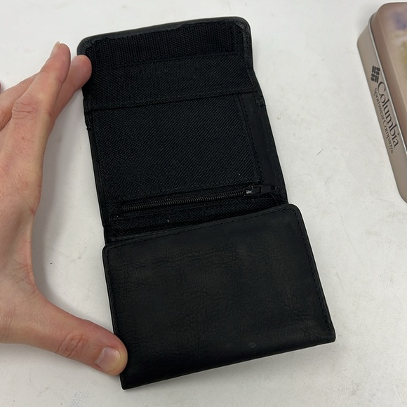 COLUMBIA TRIFOLD WALLET BLACK LEATHER WITH TIN BOX - Picture 6 of 11